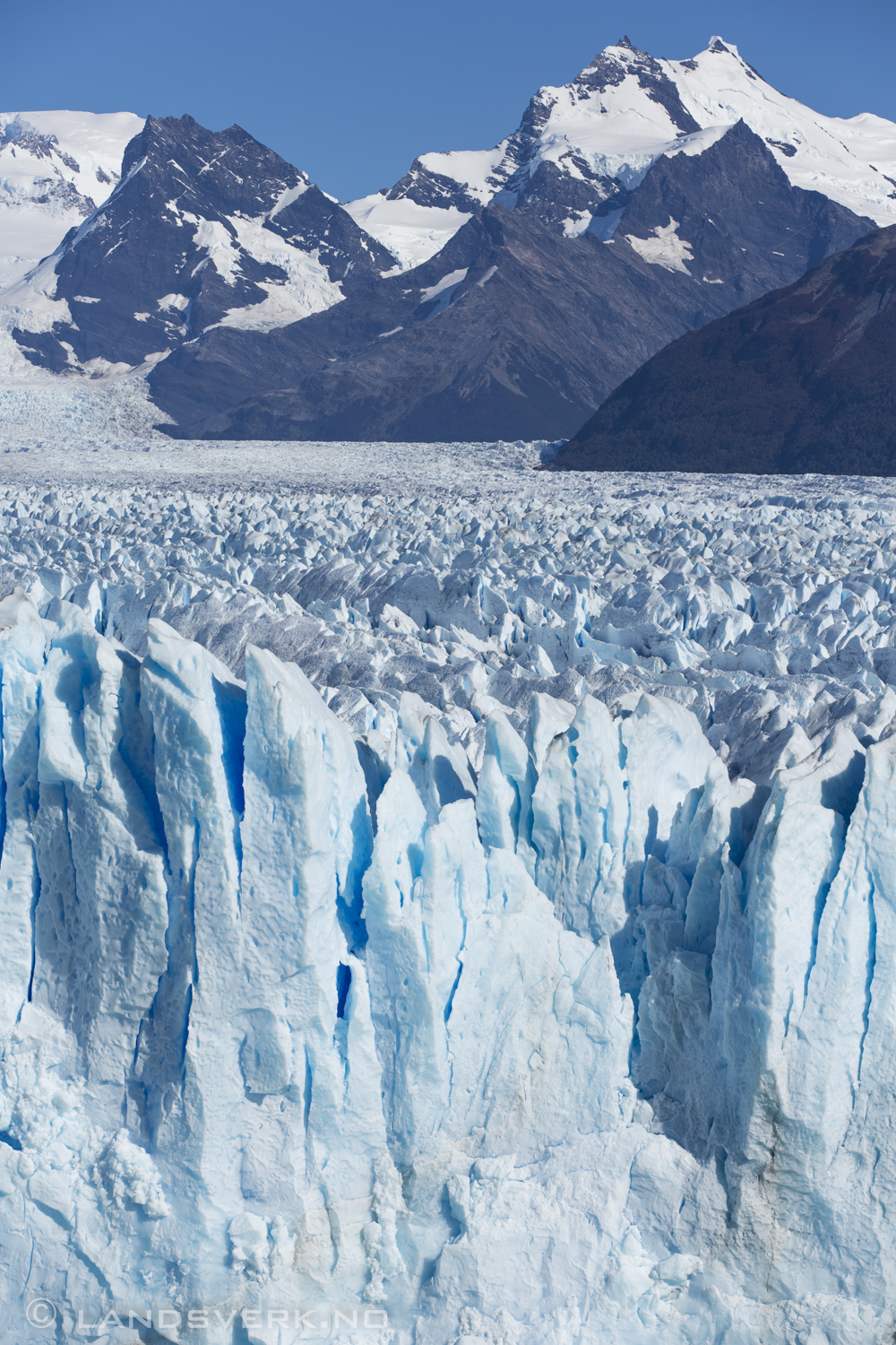Perito Moreno, Argentina. 

(Canon EOS 5D Mark III / Canon EF 70-200mm f/2.8 L IS II USM)