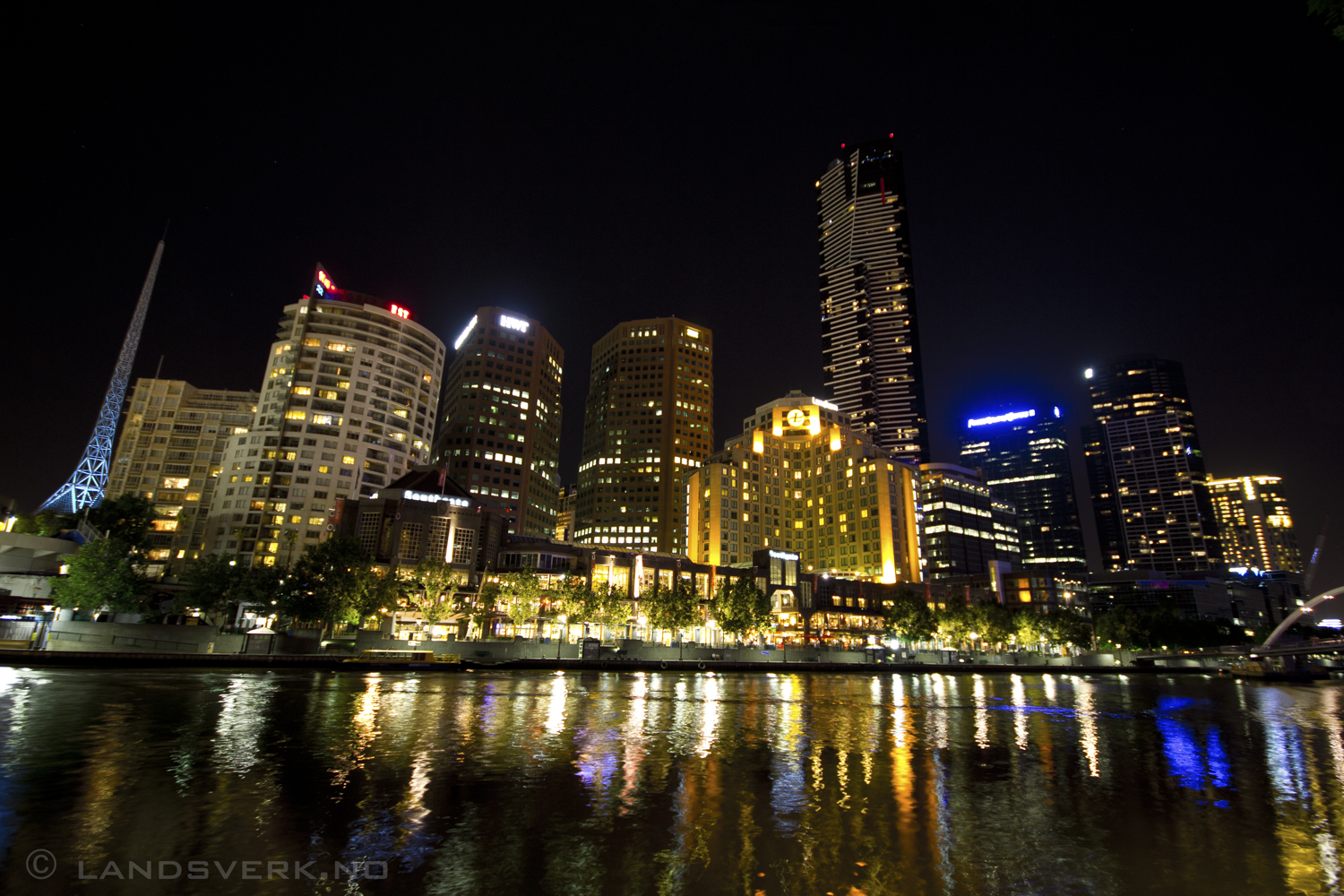 Melbourne at night, Victoria. 

(Canon EOS 550D / Sigma 10-20mm F3.5)