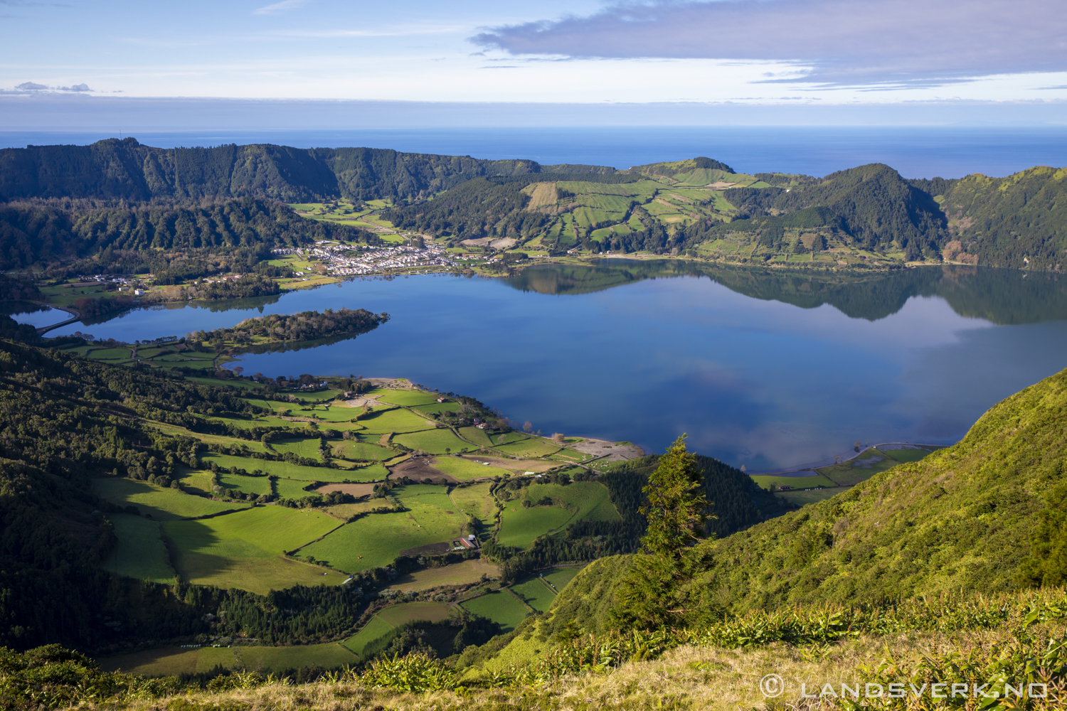Sete Cidades and Lagoa Azul. São Miguel, Azores. (Canon EOS 5D Mark IV / Canon EF 24-70mm f/2.8 L II USM)
