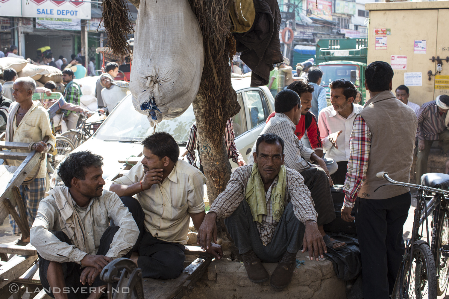 Old Delhi, India. 

(Canon EOS 5D Mark III / Canon EF 50mm f/1.2 L USM)
