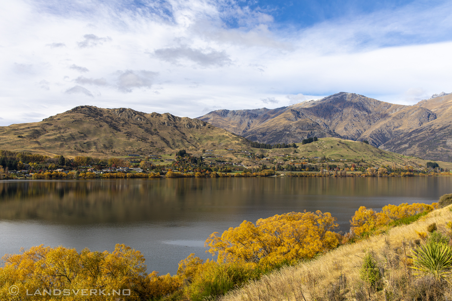 Lake Hayes, New Zealand. 

(Canon EOS 5D Mark IV / Canon EF 24-70mm f/2.8 L II USM)