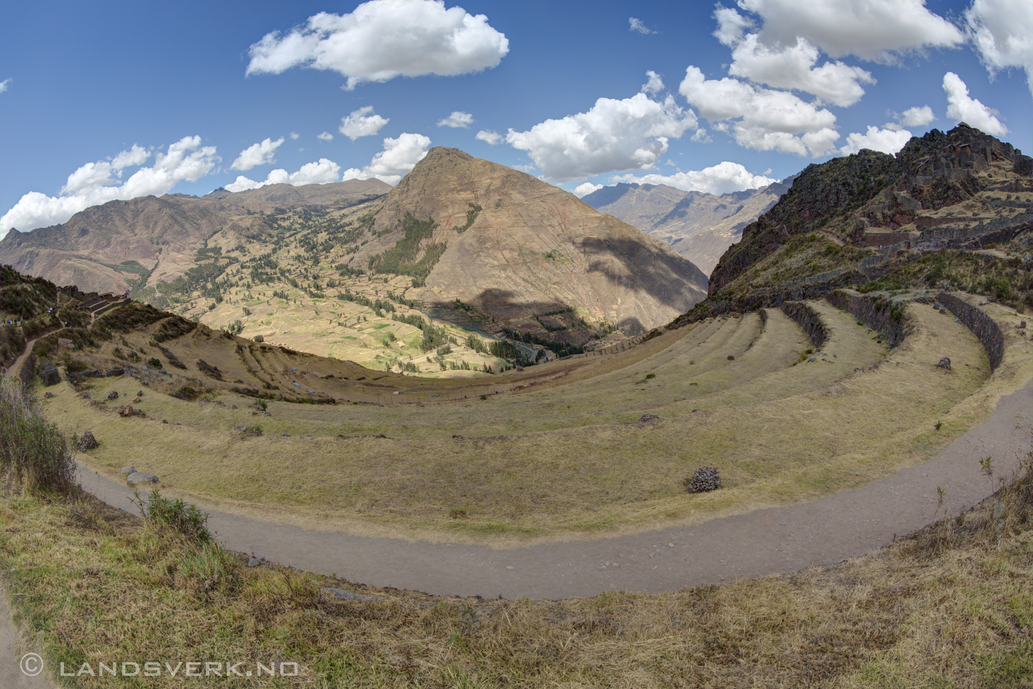 Sacred Valley of the Incas in Cusco Pisac Via Km 22, Cusco, Peru. 

(Canon EOS 5D Mark III / Canon EF 8-15mm 
f/4 L USM Fisheye)