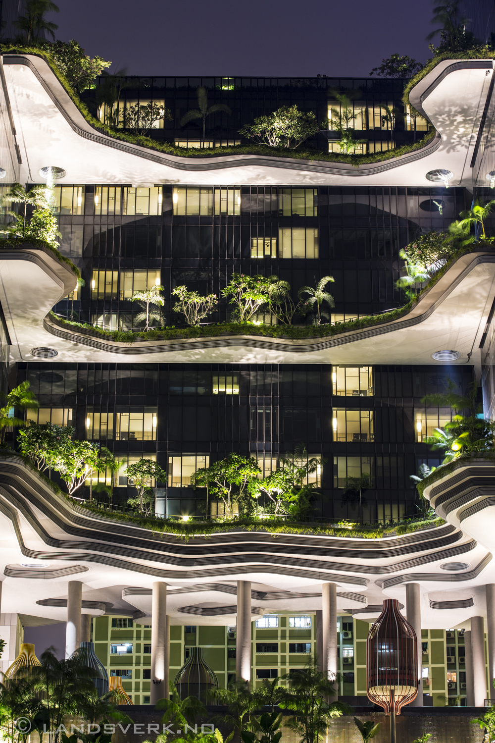 Park Royal Hotel, Singapore. 

(Canon EOS 5D Mark III / Canon EF 70-200mm f/2.8 L IS II USM)