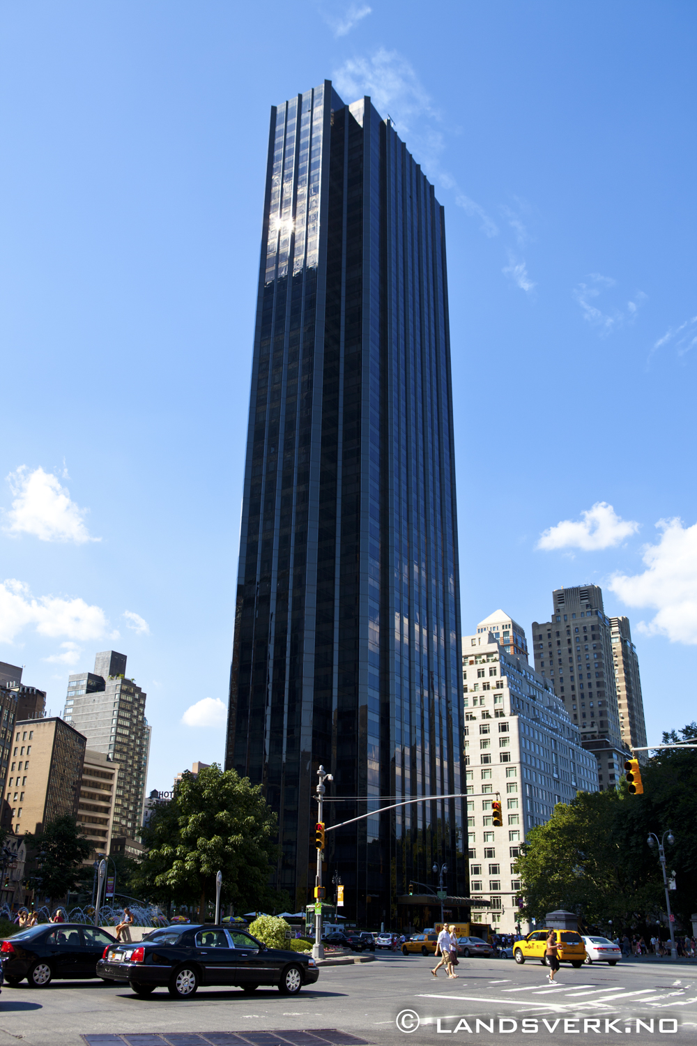 Manhattan, New York. 

(Canon EOS 5D Mark II / Canon EF 24-70mm f/2.8 L USM)