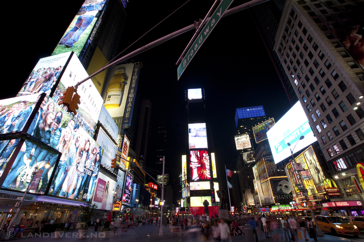 Times Square, Manhattan, New York. 

(Canon EOS 5D Mark II / Canon EF 16-35mm f/2.8 L II USM)