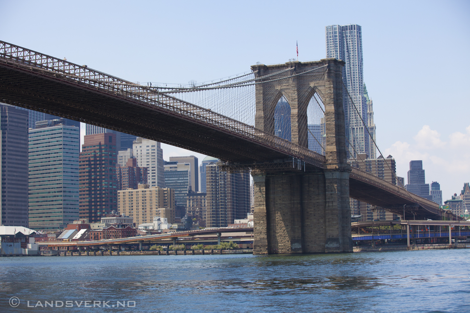 Brooklyn Bridge, Manhattan, New York. 

(Canon EOS 5D Mark II / Canon EF 70-200mm f/2.8 L IS II USM)