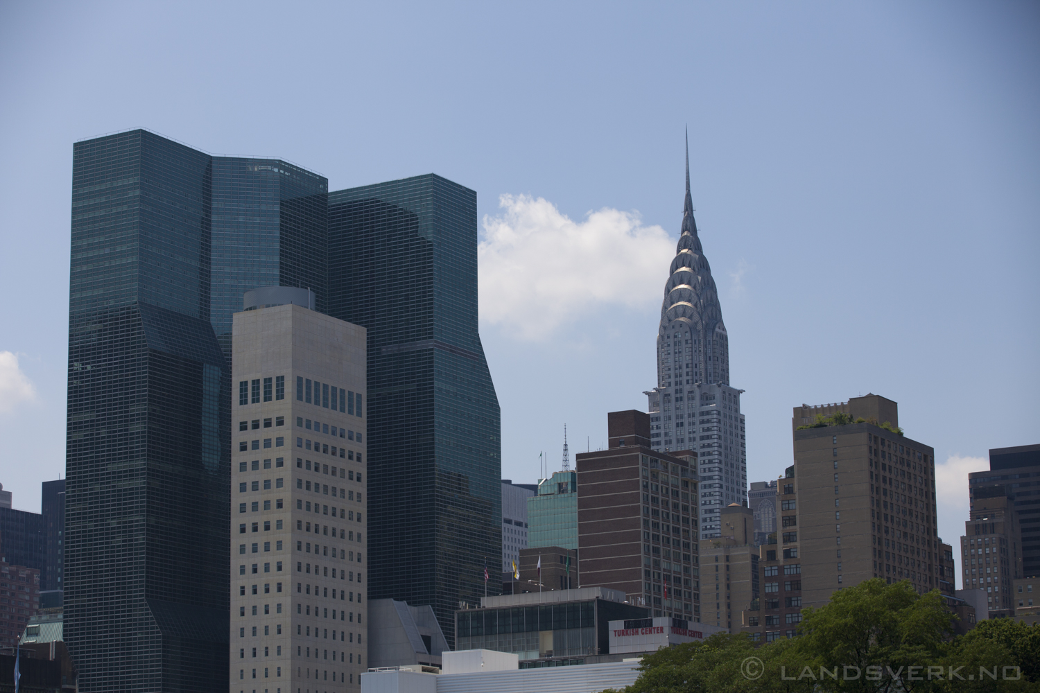 Manhattan, New York. 

(Canon EOS 5D Mark II / Canon EF 70-200mm f/2.8 L IS II USM)