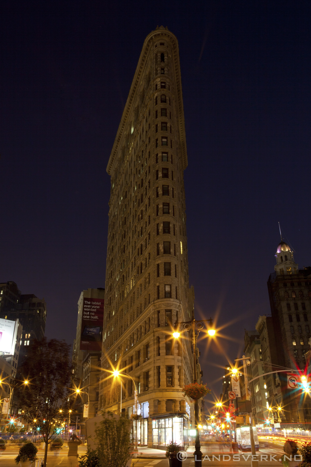 The Flat Iron Building, Manhattan, New York. 

(Canon EOS 5D Mark II / Canon EF 24-70mm f/2.8 L USM)