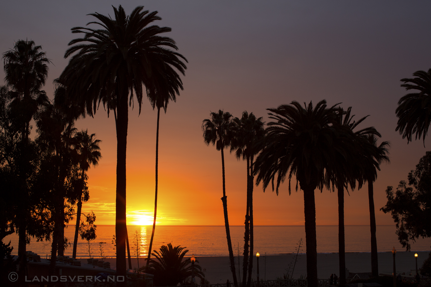 Santa Monica, California. 

(Canon EOS 5D Mark III / Canon EF 50mm f/1.2 L USM)