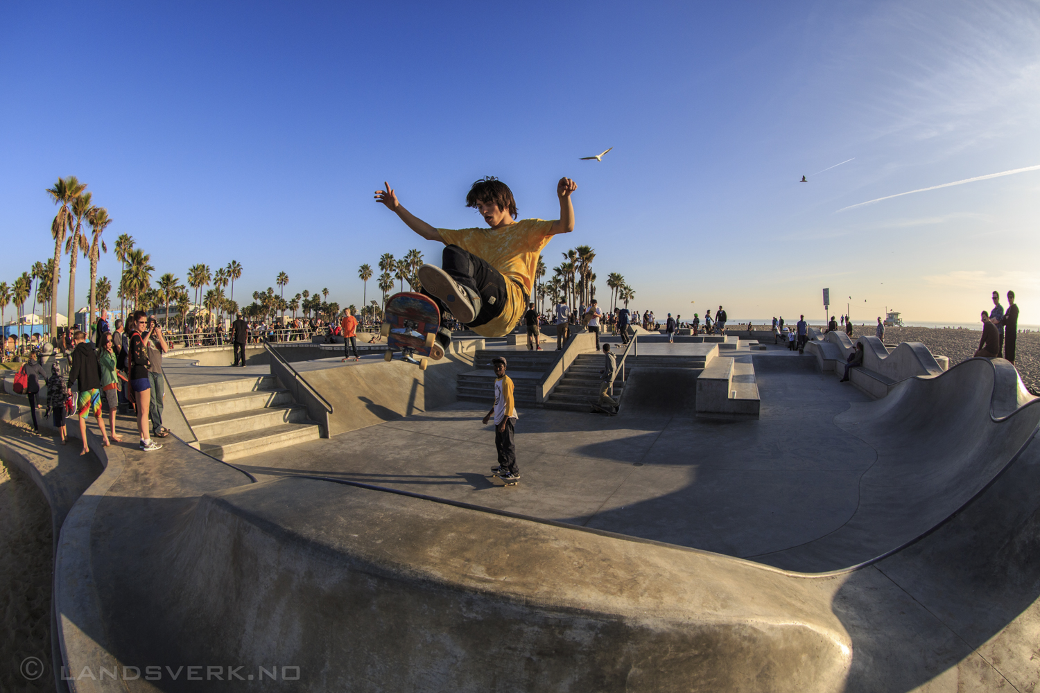 Venice Beach, Los Angeles, California.

(Canon EOS 5D Mark III / Canon EF 8-15mm f/4 L USM Fisheye)