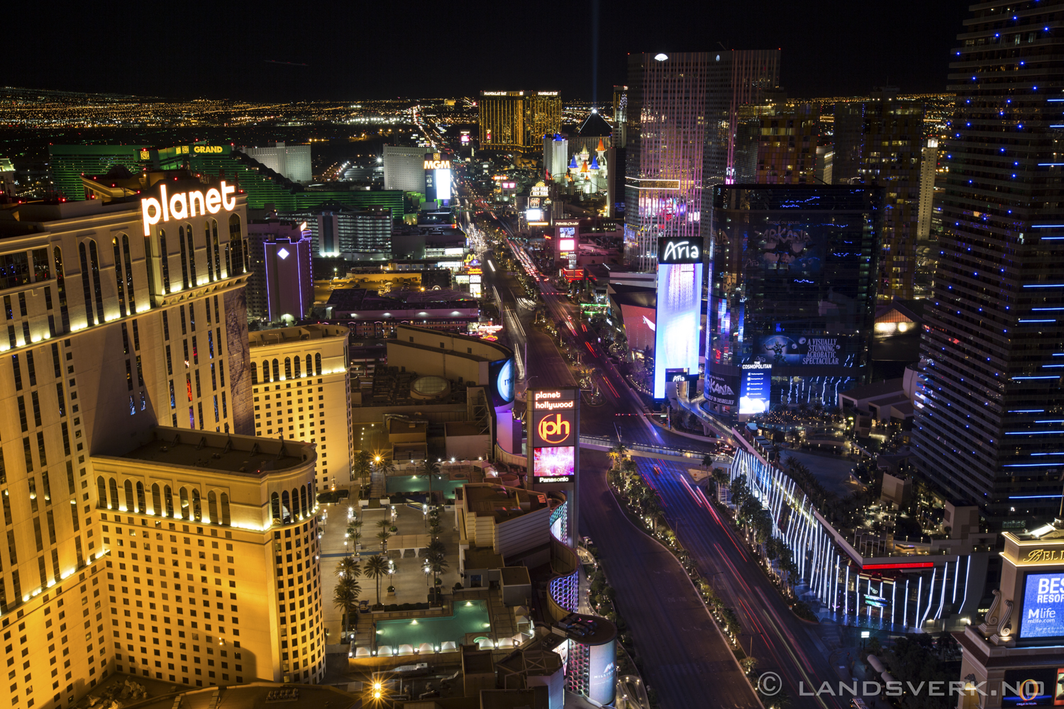 Las Vegas, Nevada. 

(Canon EOS 5D Mark III / Canon EF 16-35mm f/2.8 L II USM)