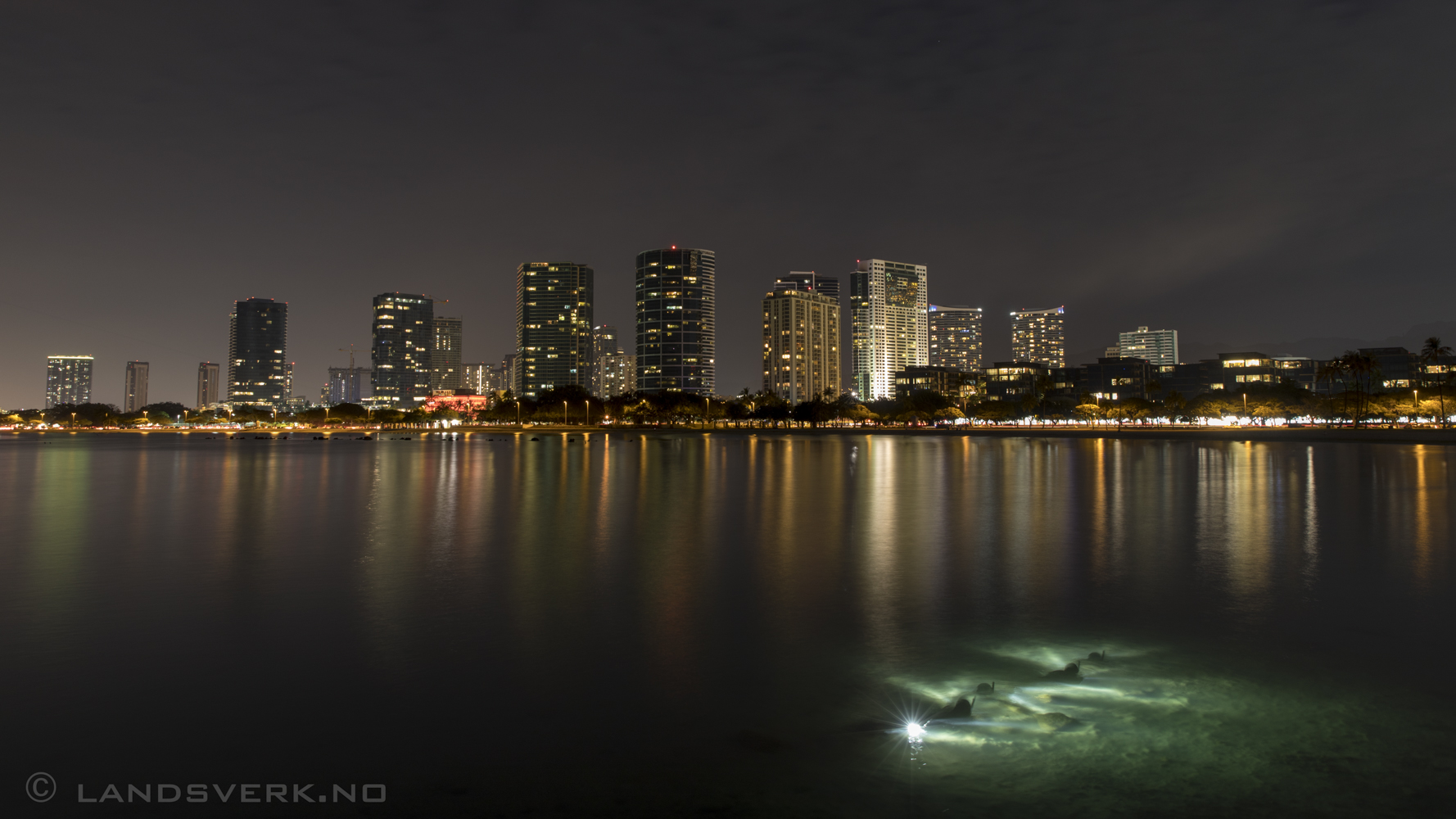 Honolulu, O‘ahu, Hawaii. 

(Canon EOS 5D Mark IV / Canon EF 24-70mm f/2.8 L II USM)