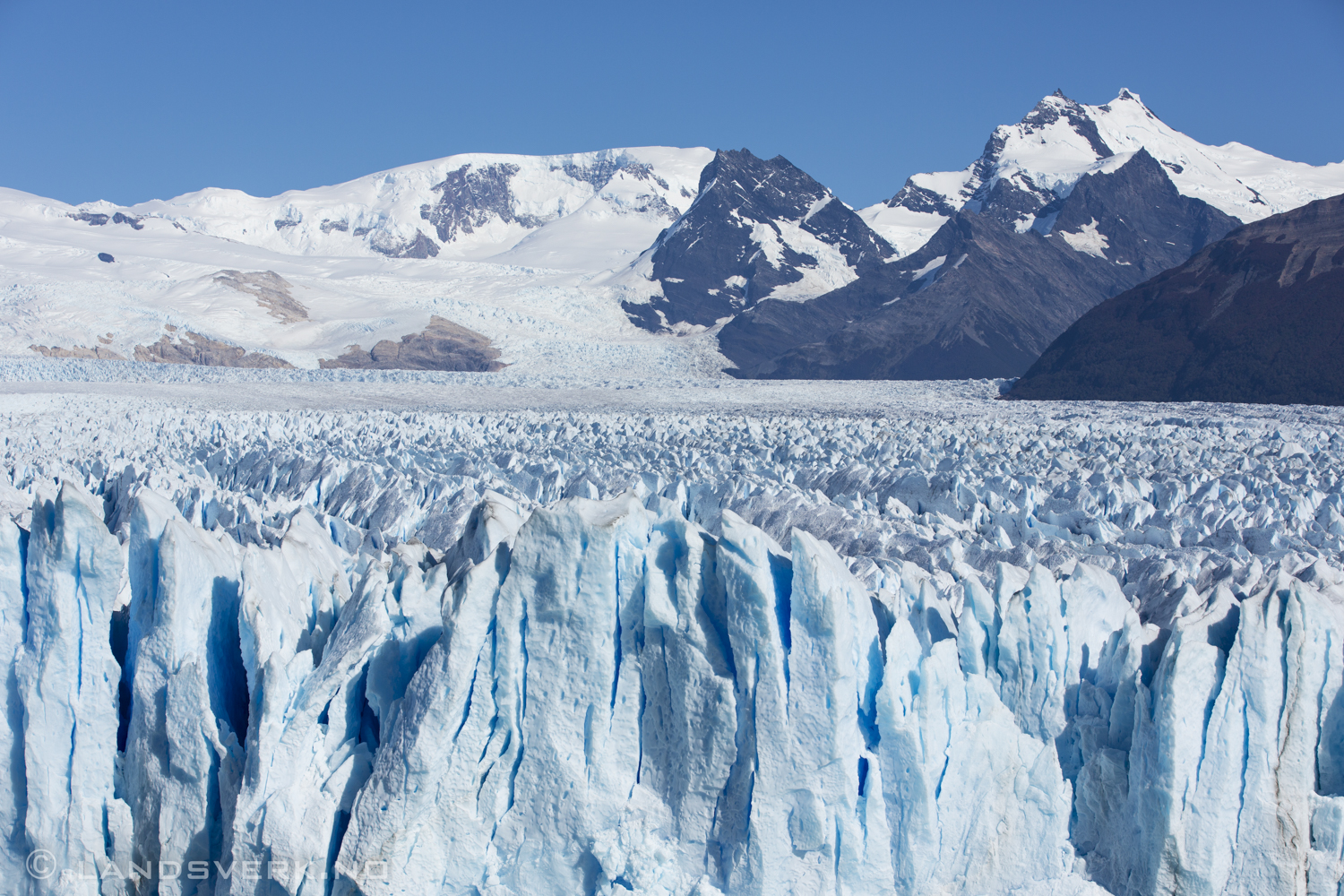 Perito Moreno, Argentina. 

(Canon EOS 5D Mark III / Canon EF 70-200mm f/2.8 L IS II USM)