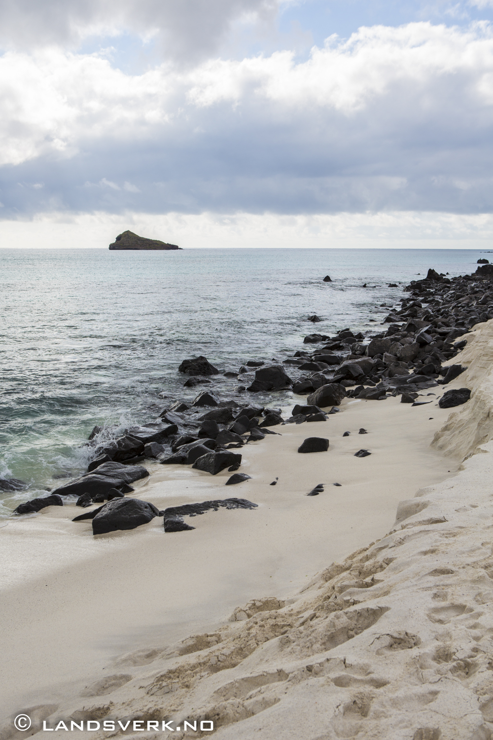 Gardner Bay, Isla Espanola, Galapagos. 

(Canon EOS 5D Mark III / Canon EF 24-70mm f/2.8 L USM)