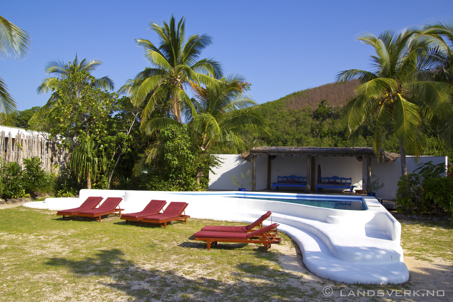 Navutu Stars Resort, Yaqeta Island, Yasawa Islands. 

(Canon EOS 550D / Sigma 18-50mm F2.8)