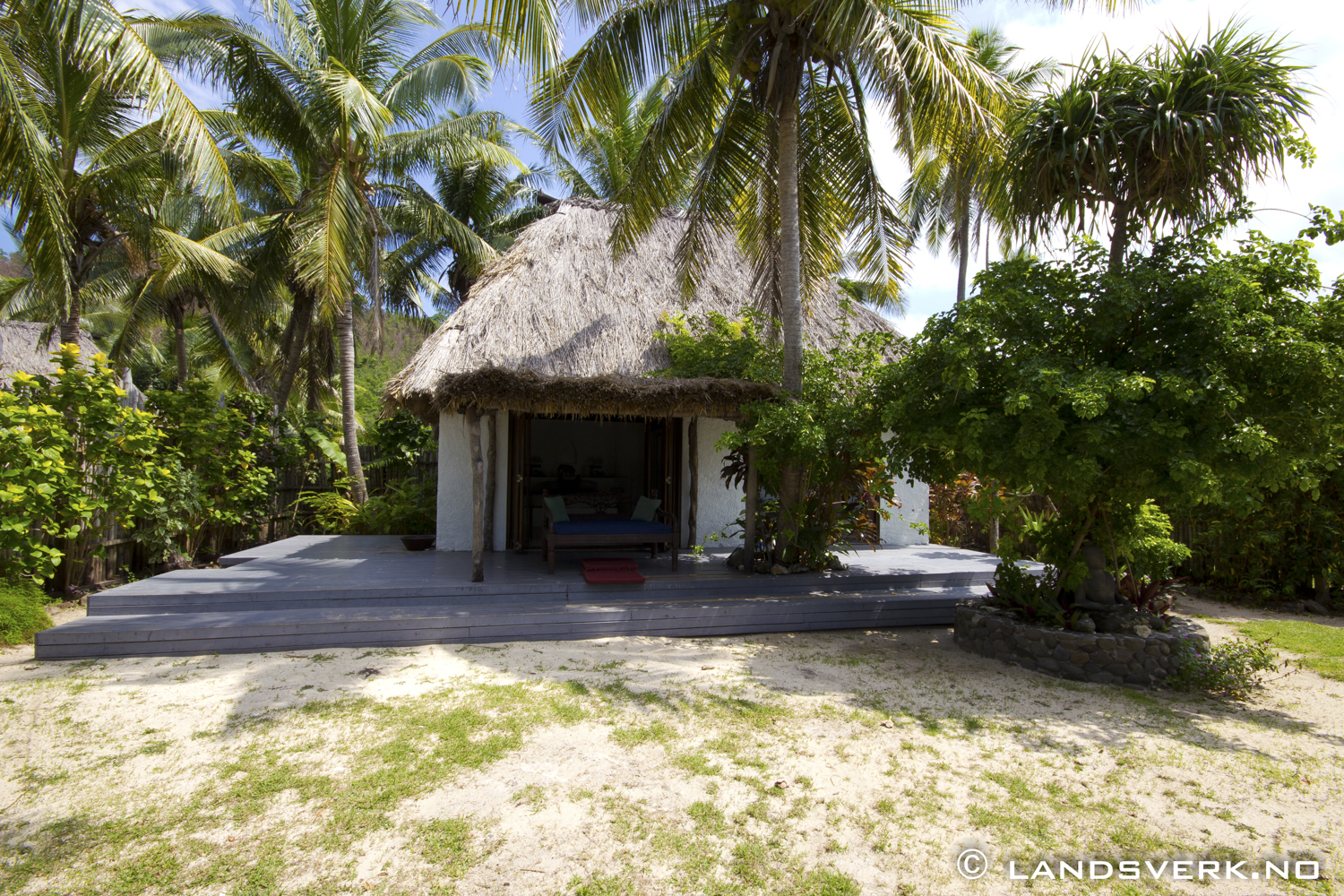 Navutu Stars Resort, Yaqeta Island, Yasawa Islands. 

(Canon EOS 550D / Sigma 10-20mm F3.5)