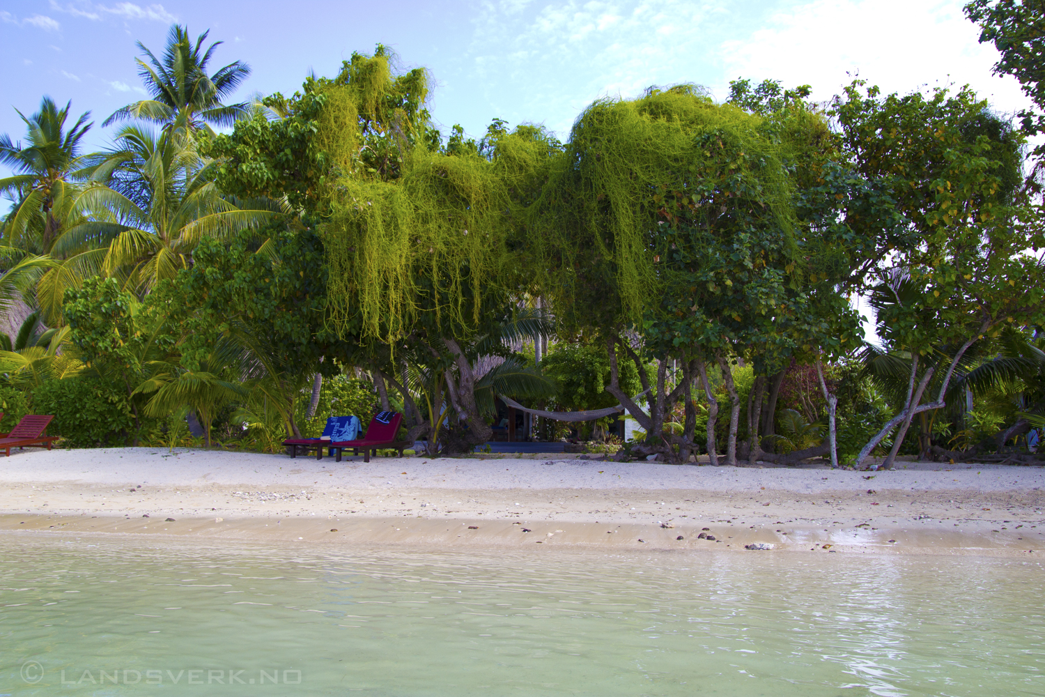 Navutu Stars Resort, Yaqeta Island, Yasawa Islands. 

(Canon EOS 550D / Sigma 18-50mm F2.8)