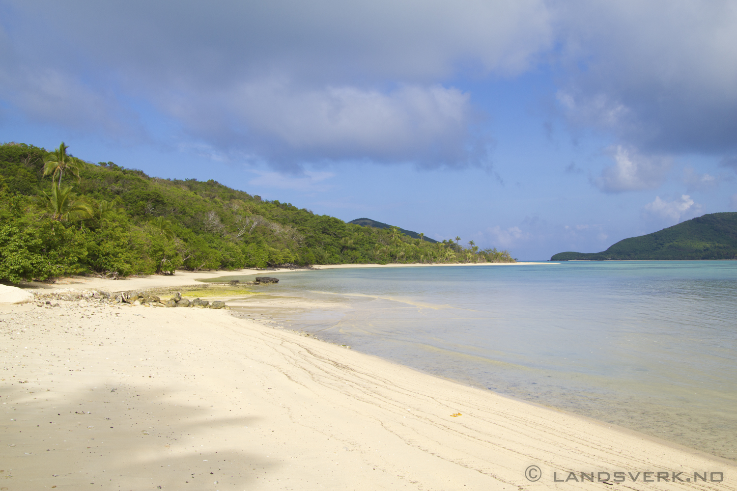 Navutu Stars Resort, Yaqeta Island, Yasawa Islands. 

(Canon EOS 550D / Sigma 18-50mm F2.8)