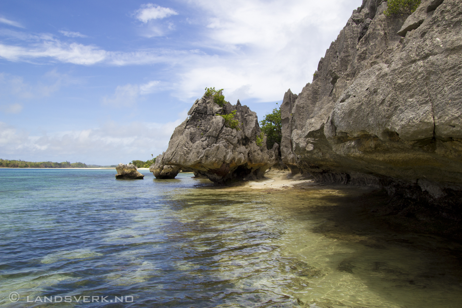 Sawa-I-Lau, Yasawa Islands. 

(Canon EOS 550D / Sigma 18-50mm F2.8)