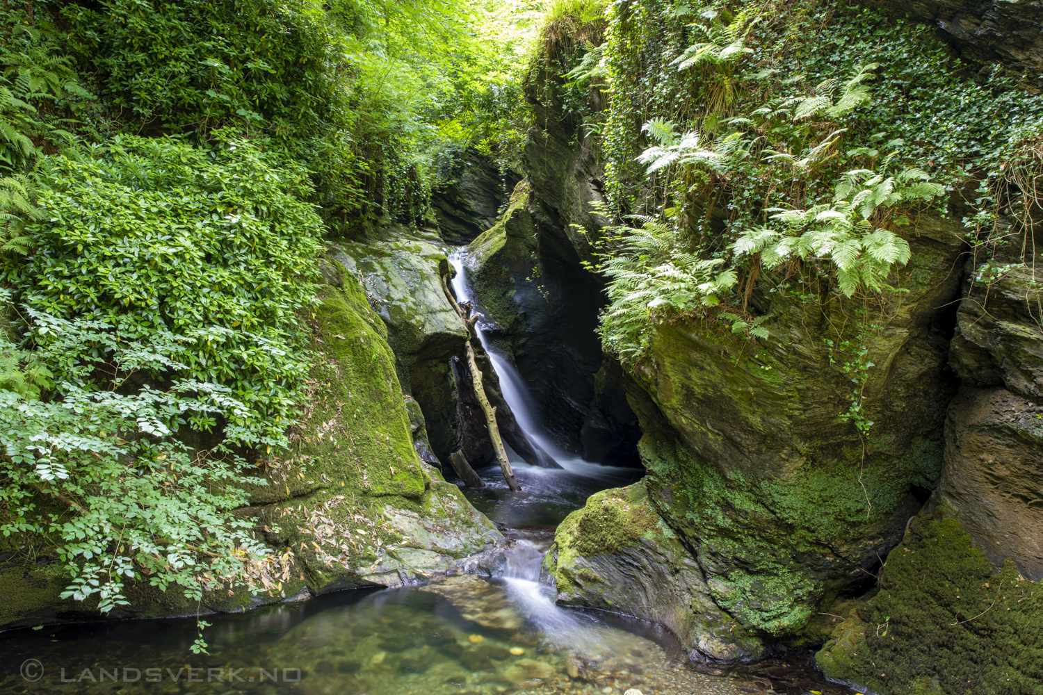 Glenmaye Waterfall, Isle Of Man. 

(Canon EOS 5D Mark IV / Canon EF 24-70mm f/2.8 L II USM)