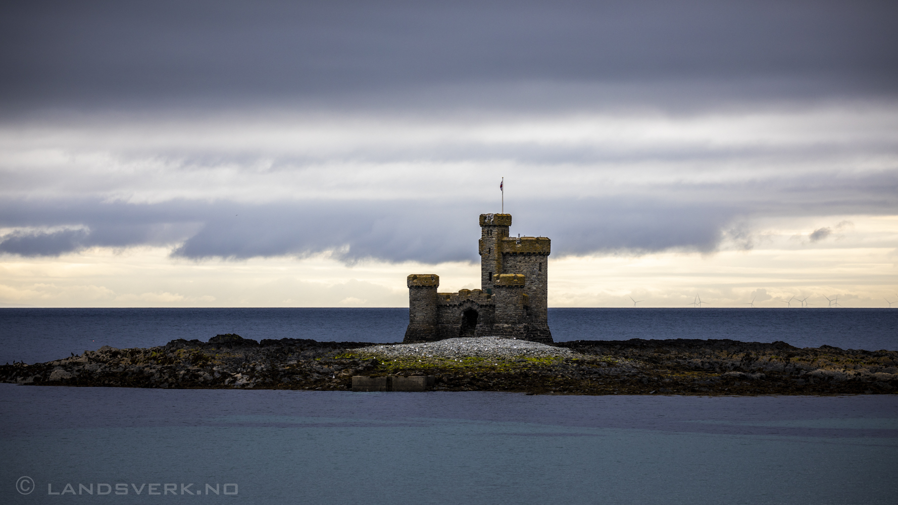 Tower Of Refuge, Douglas, Isle Of Man. 

(Canon EOS 5D Mark IV / Canon EF 100-400mm f/4.5-5.6 L IS II USM)