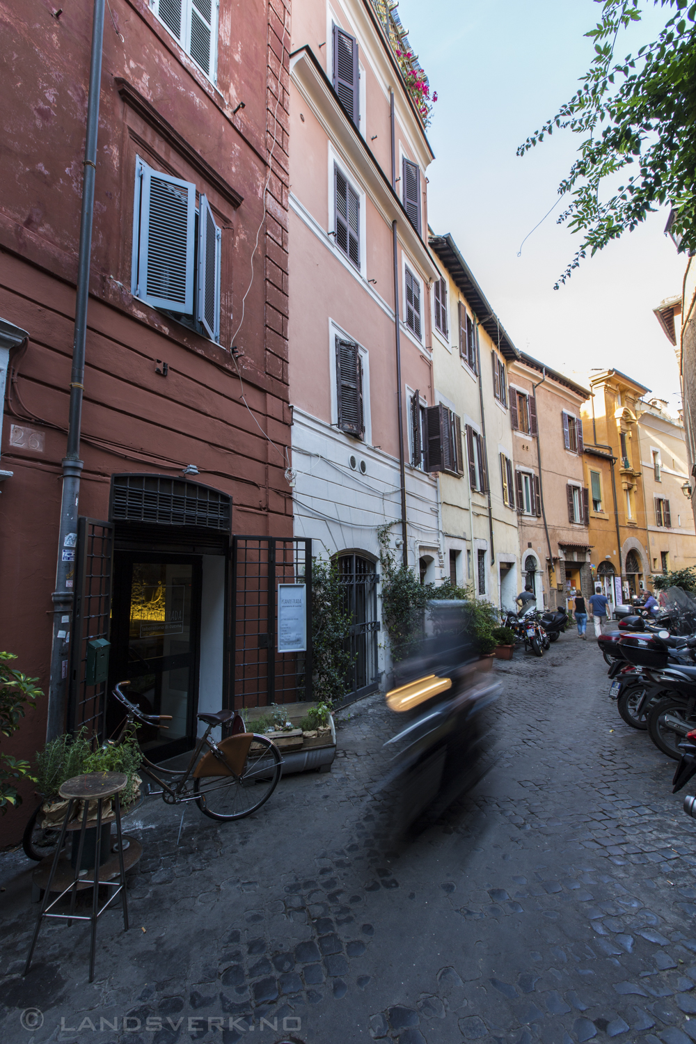 Trastevere. Rome, Italy. 

(Canon EOS 5D Mark III / Canon EF 16-35mm f/2.8 L II USM)