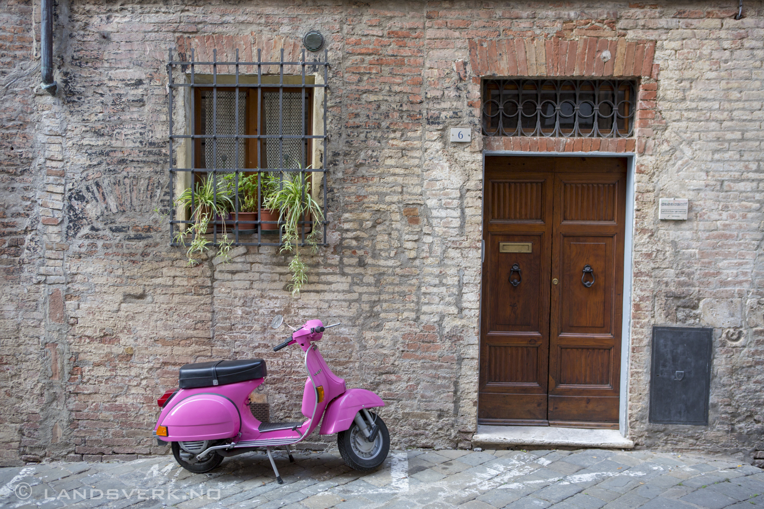 Not a trip to Italy without a Vespa shot. Siena, Italy. 

(Canon EOS 5D Mark III / Canon EF 24-70mm f/2.8 L USM)