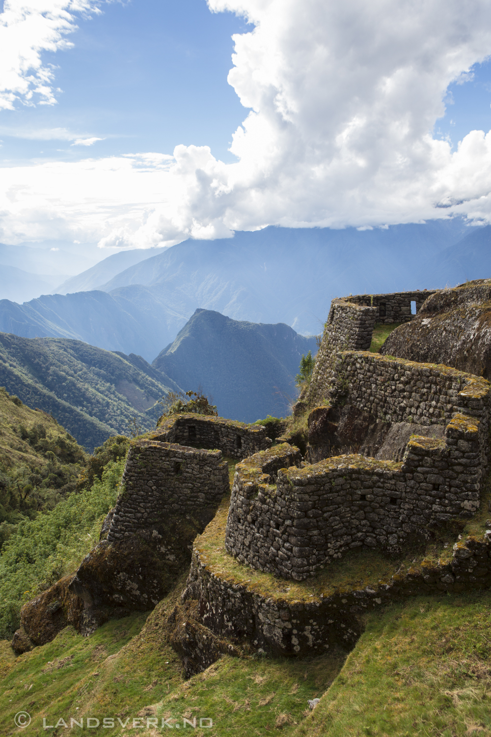 Walking the Inka Trail to Machu Picchu, Peru. 

(Canon EOS 5D Mark III / Canon EF 24-70mm 
f/2.8 L USM)