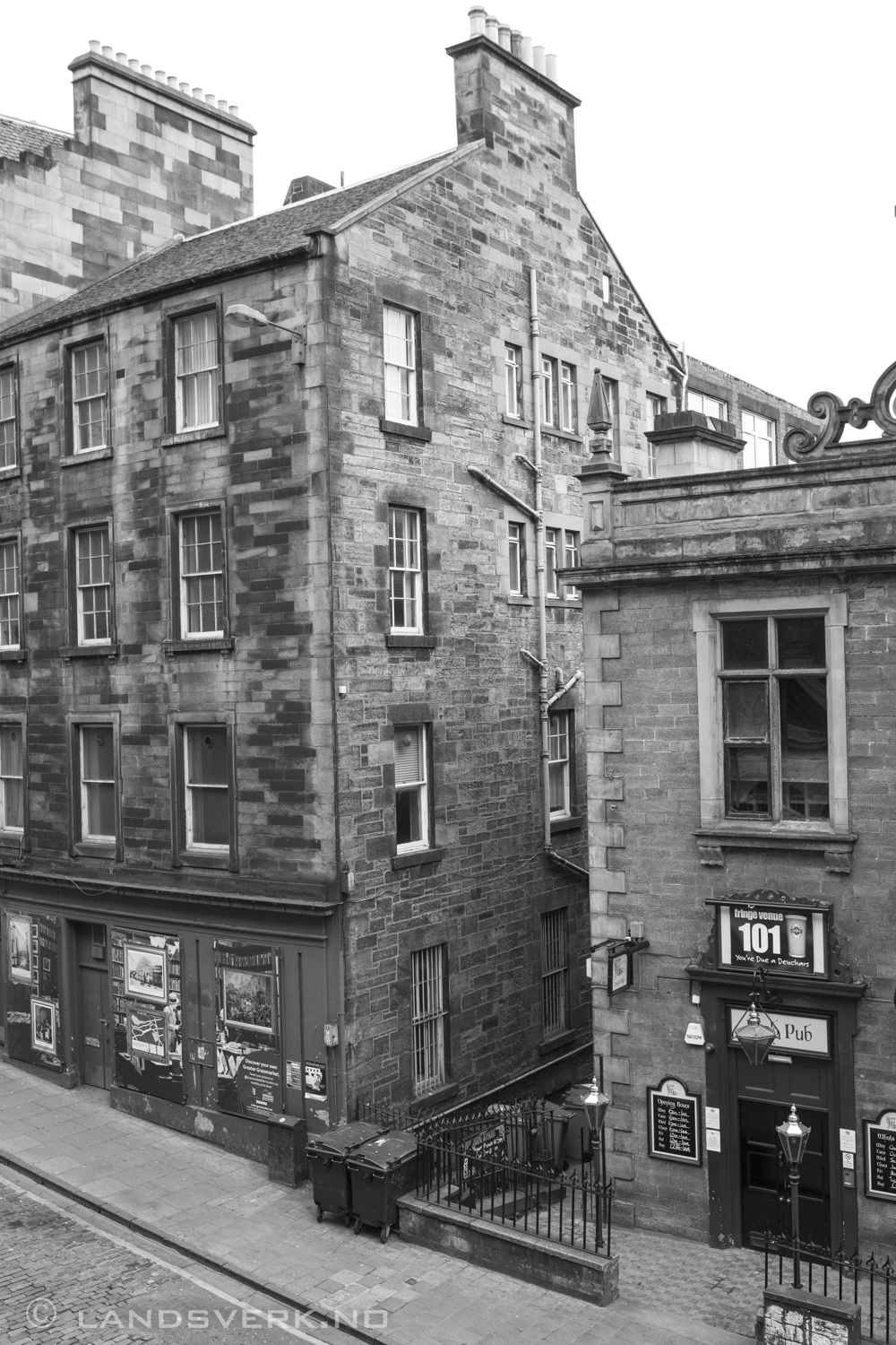 Edinburgh, Scotland. 

(Canon EOS 5D Mark III / Canon EF 24-70mm f/2.8 L 
USM)