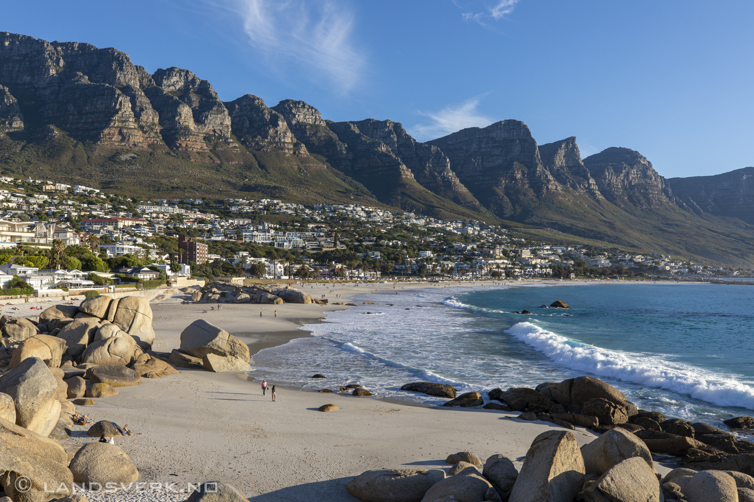 Camps Bay, Cape Town, South Africa. (Canon EOS 5D Mark IV / Canon EF 16-35mm f/2.8 L III USM)