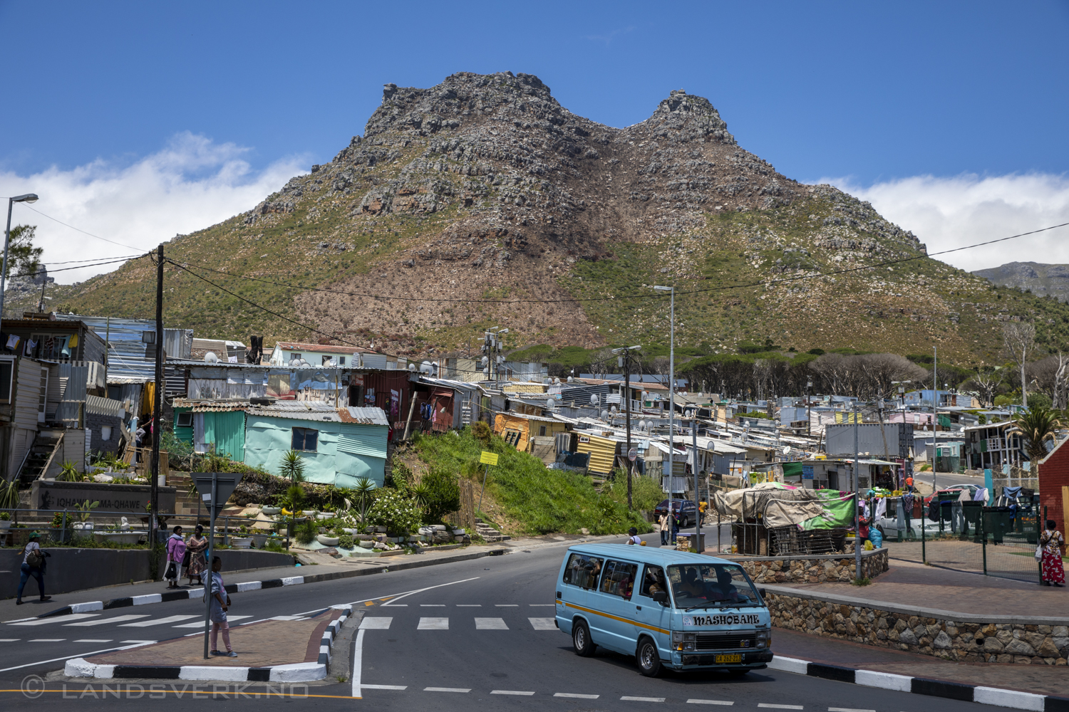 Imizamo Yethu township, Hout Bay, South Africa. (Canon EOS 5D Mark IV / Canon EF 24-70mm f/2.8 L II USM)