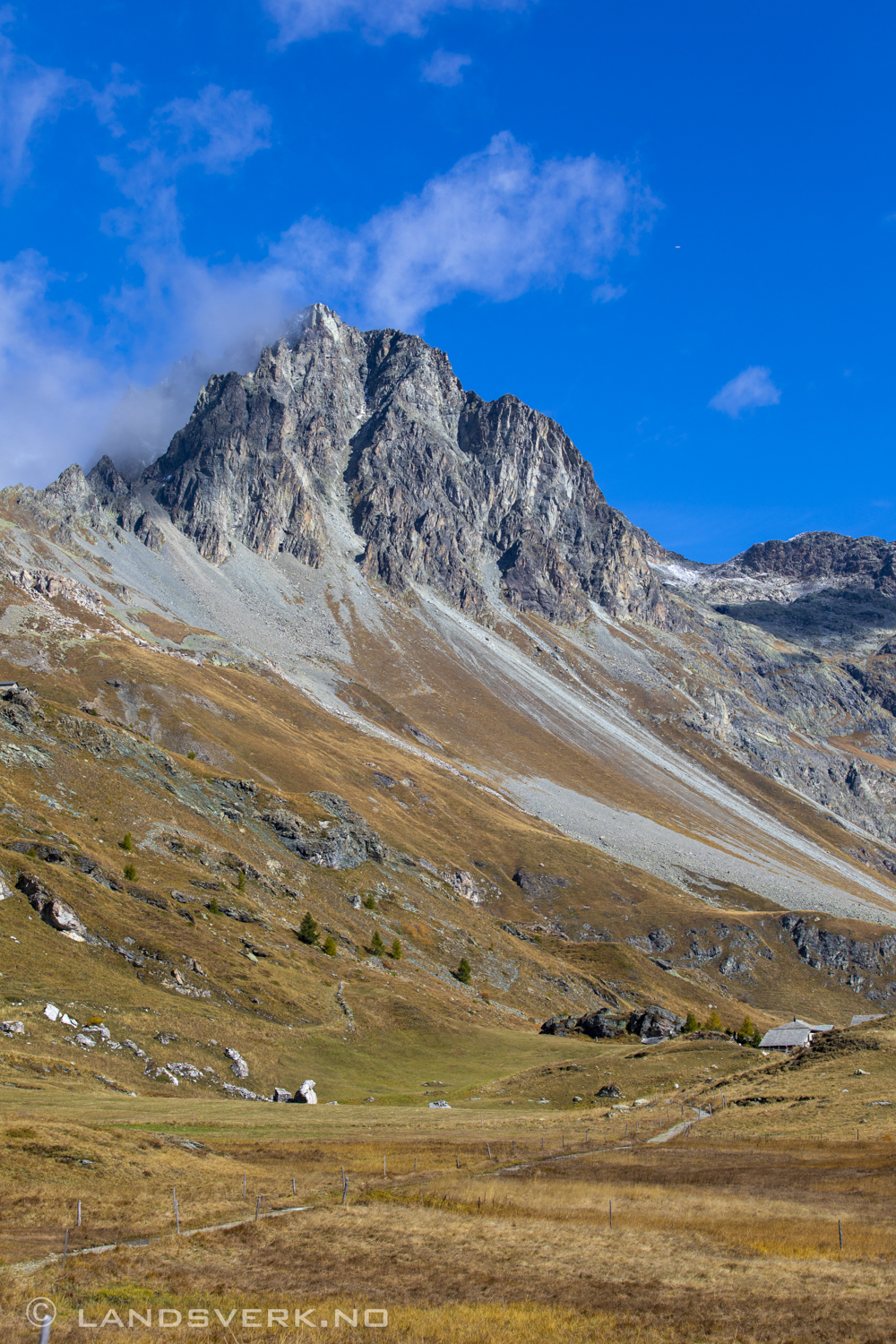 Engadin, Switzerland. (Canon EOS 5D Mark IV / Canon EF 70-200mm f/2.8 L IS II USM)