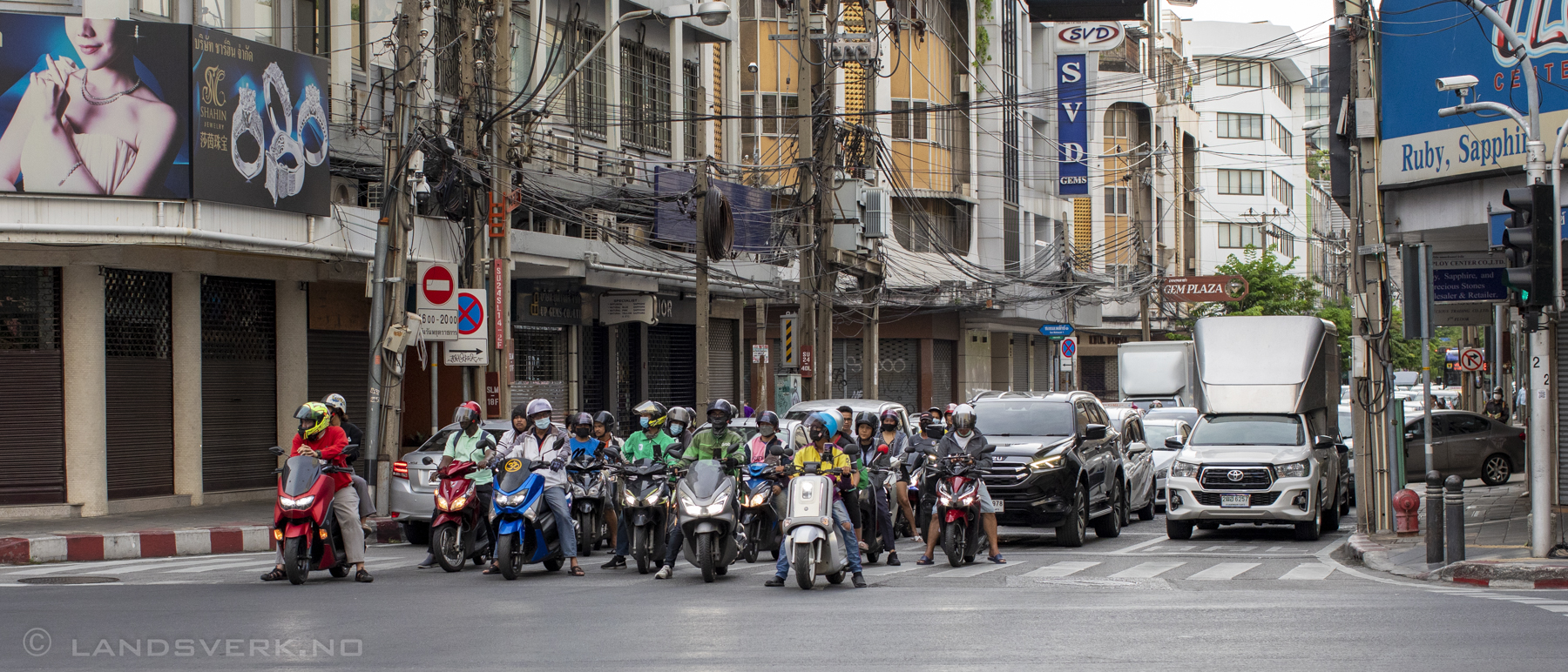 Bangkok, Thailand. (Canon EOS 5D Mark III / Canon EF 50mm f/1.2 L USM)