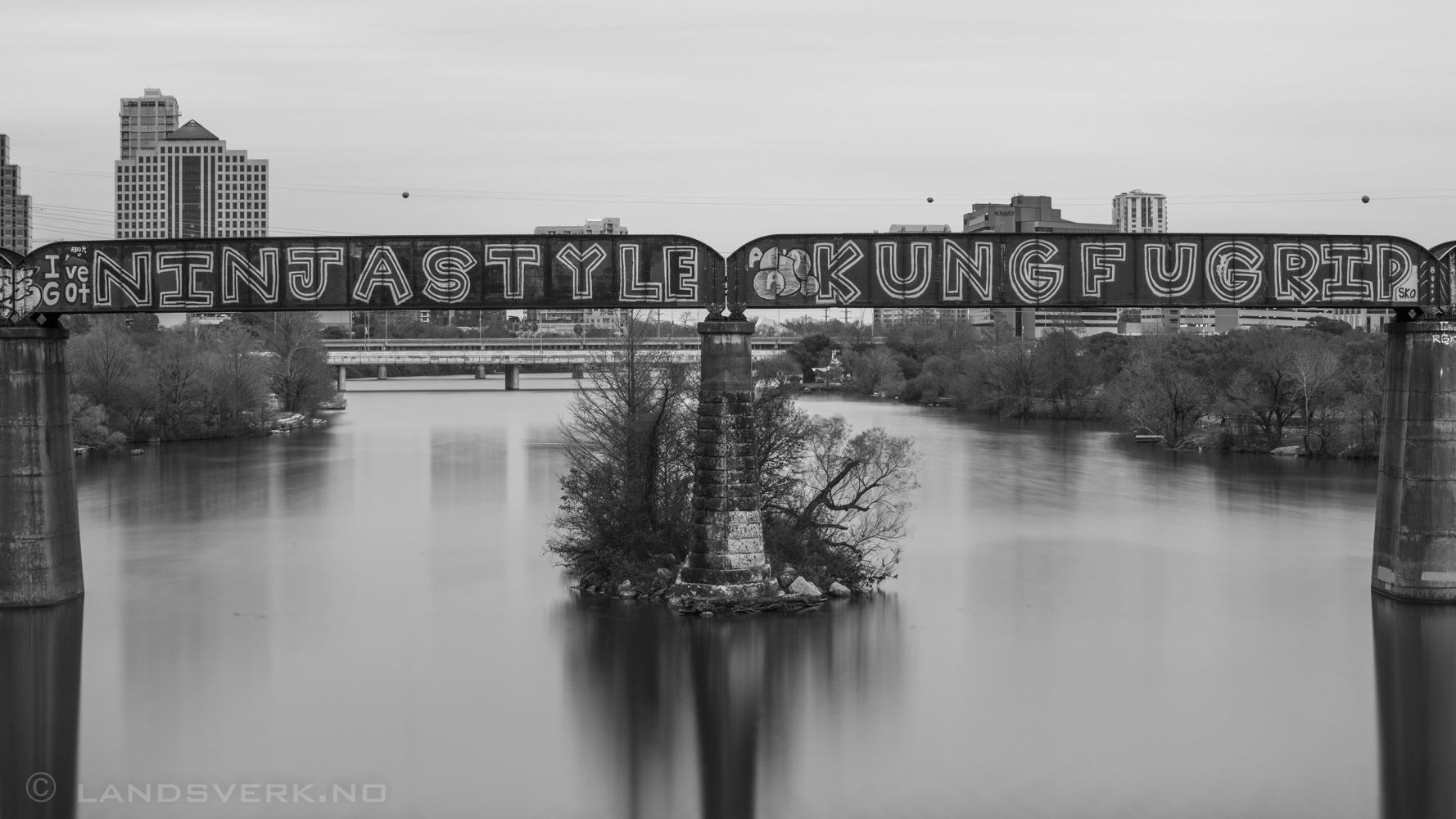 Austin, Texas. 

(Canon EOS 5D Mark III / Canon EF 70-200mm f/2.8 L IS II USM)